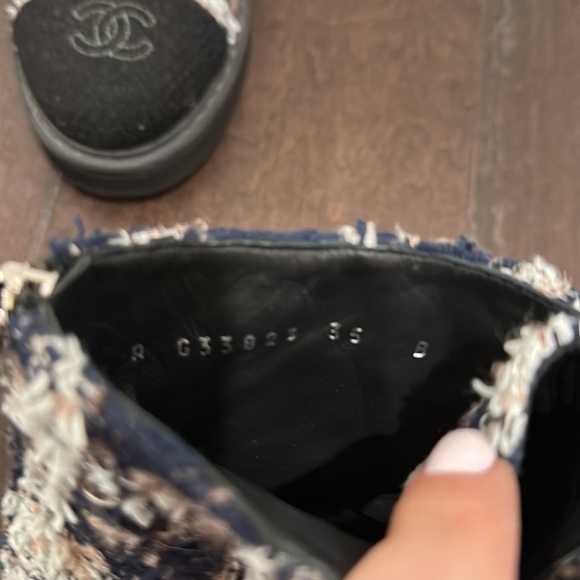 Chanel tweed boots pearl - Picture 3 of 6